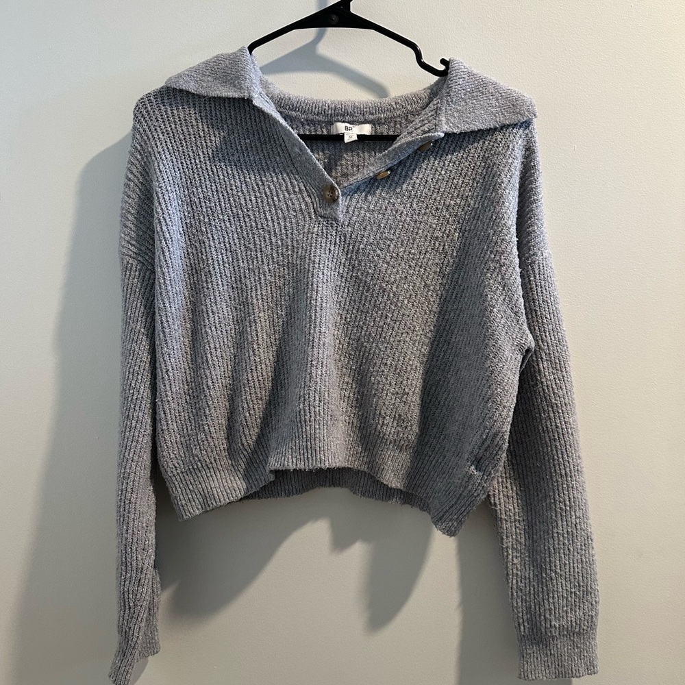 Grey sweater